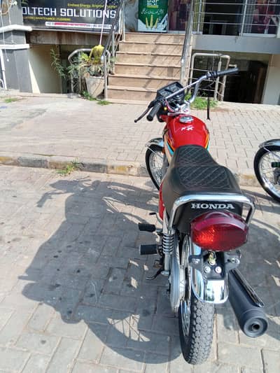 2025/10 month ki bike he register nahi he kohat ki form he