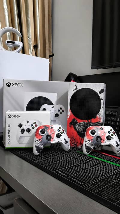 Xbox Series S 1TB With 2 Controllers(don't contact on WhatsApp Plzz)