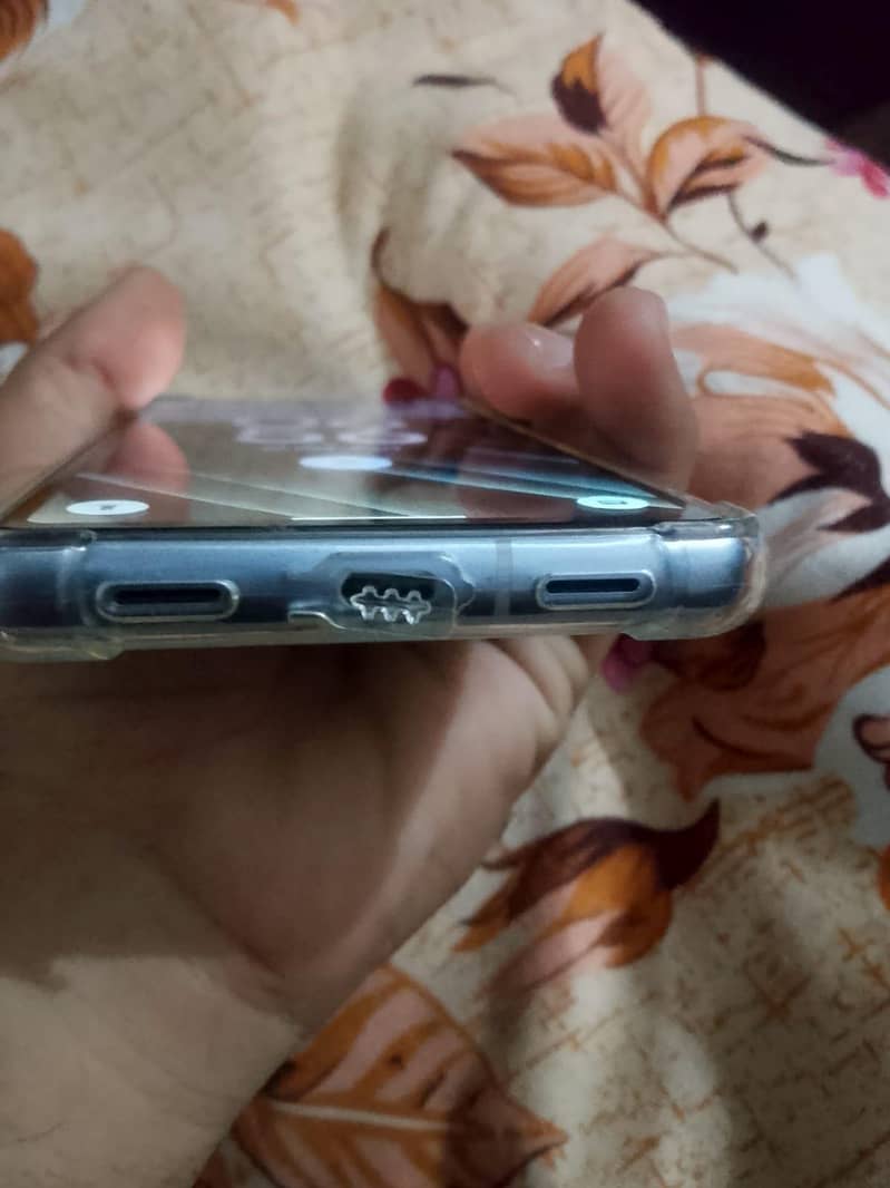 Google Pixel 7a 4