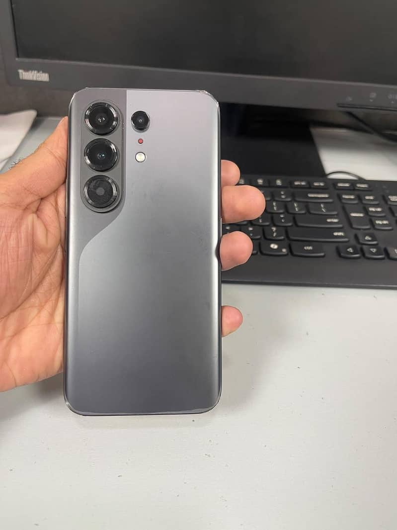 Tecno camon 50 pro 0