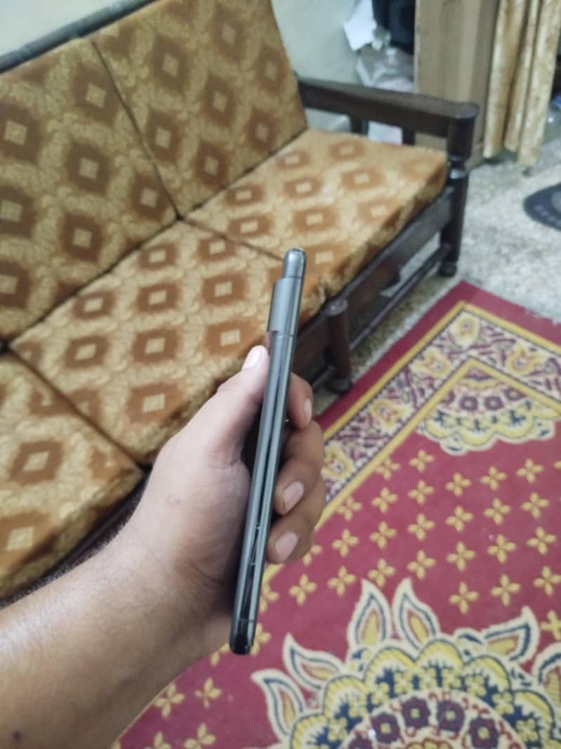 Google Pixel 8 Pro 3