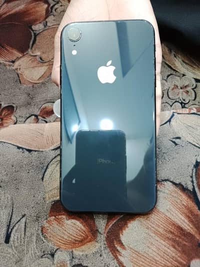 Apple iPhone XR EXCELLENT CONDITION FOR SALE