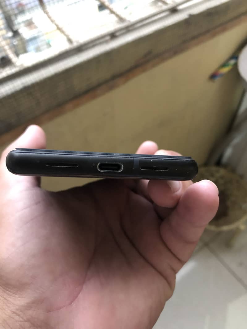 Google Pixel 6 4