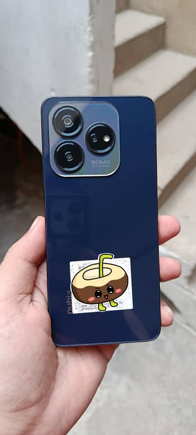 ZTE NUBIA V60 8\256
