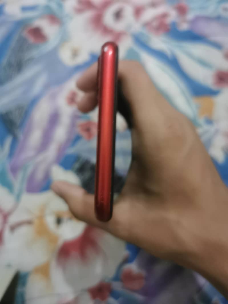 Apple iPhone 8 Plus 4