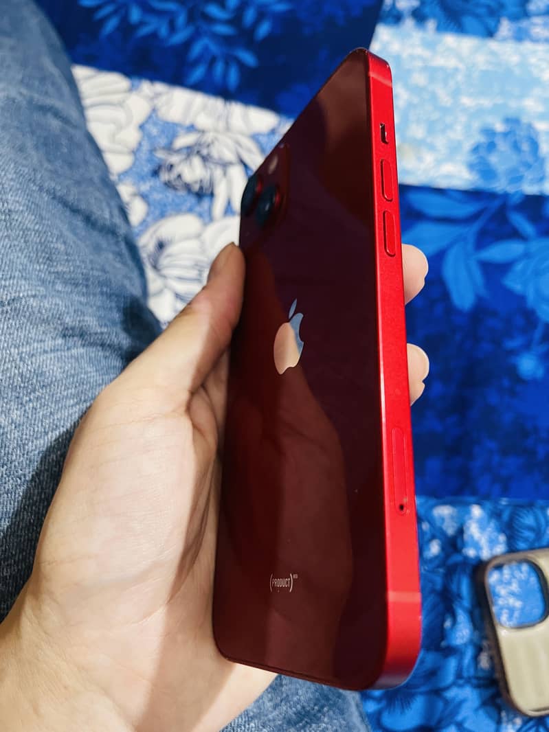 Apple iPhone 13 1