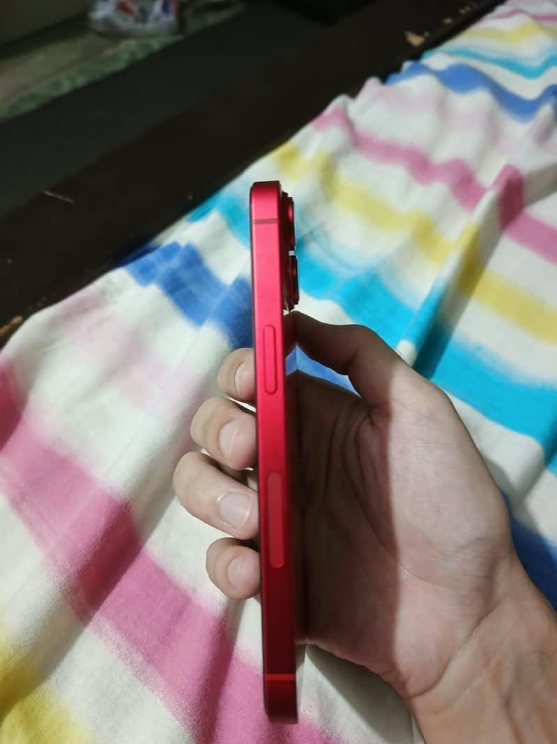 Apple iPhone 14 4