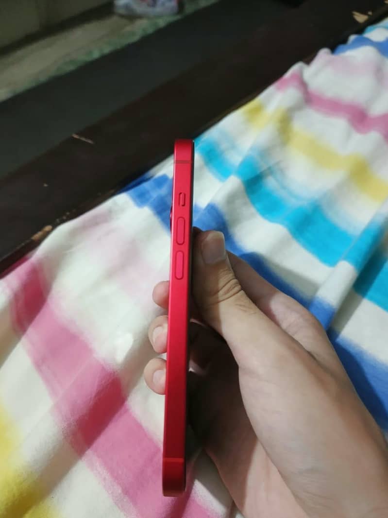 Apple iPhone 14 5