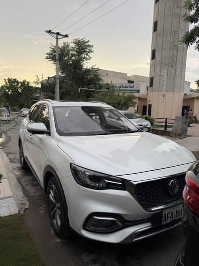 MG HS 2021