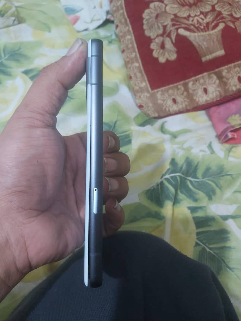 Google Pixel 7a 3