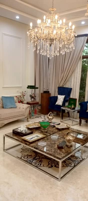 In DHA Phase 2 House Sized 1350 Square Yards For Sale