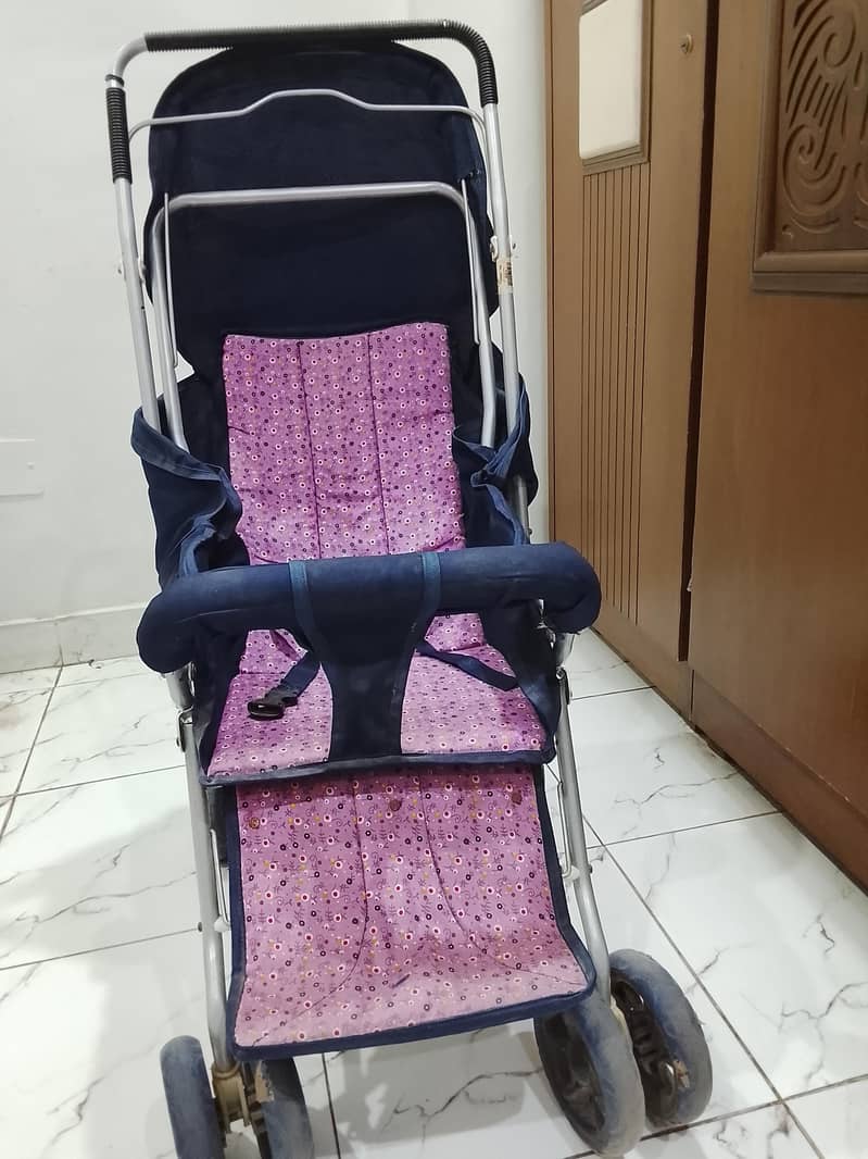stroller 0