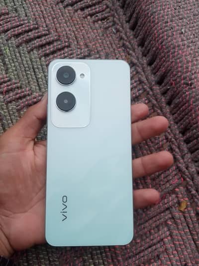 Vivo Y18