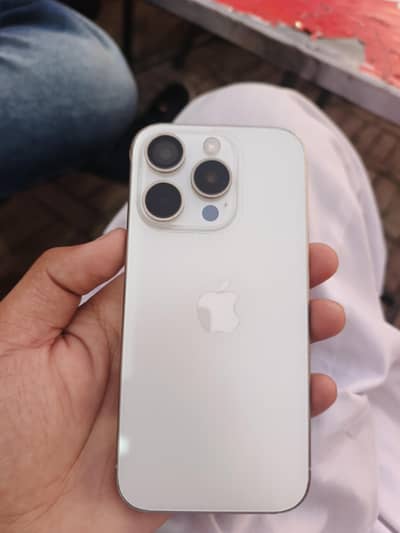 Apple iPhone 15 Pro