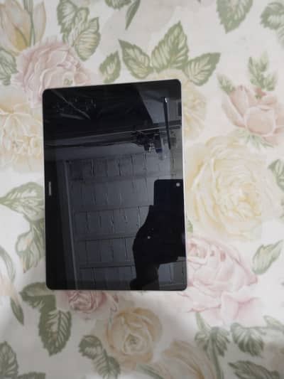 Huawei MediaPad T3 10 - 10/10 Mint Condition - 9.6" Display