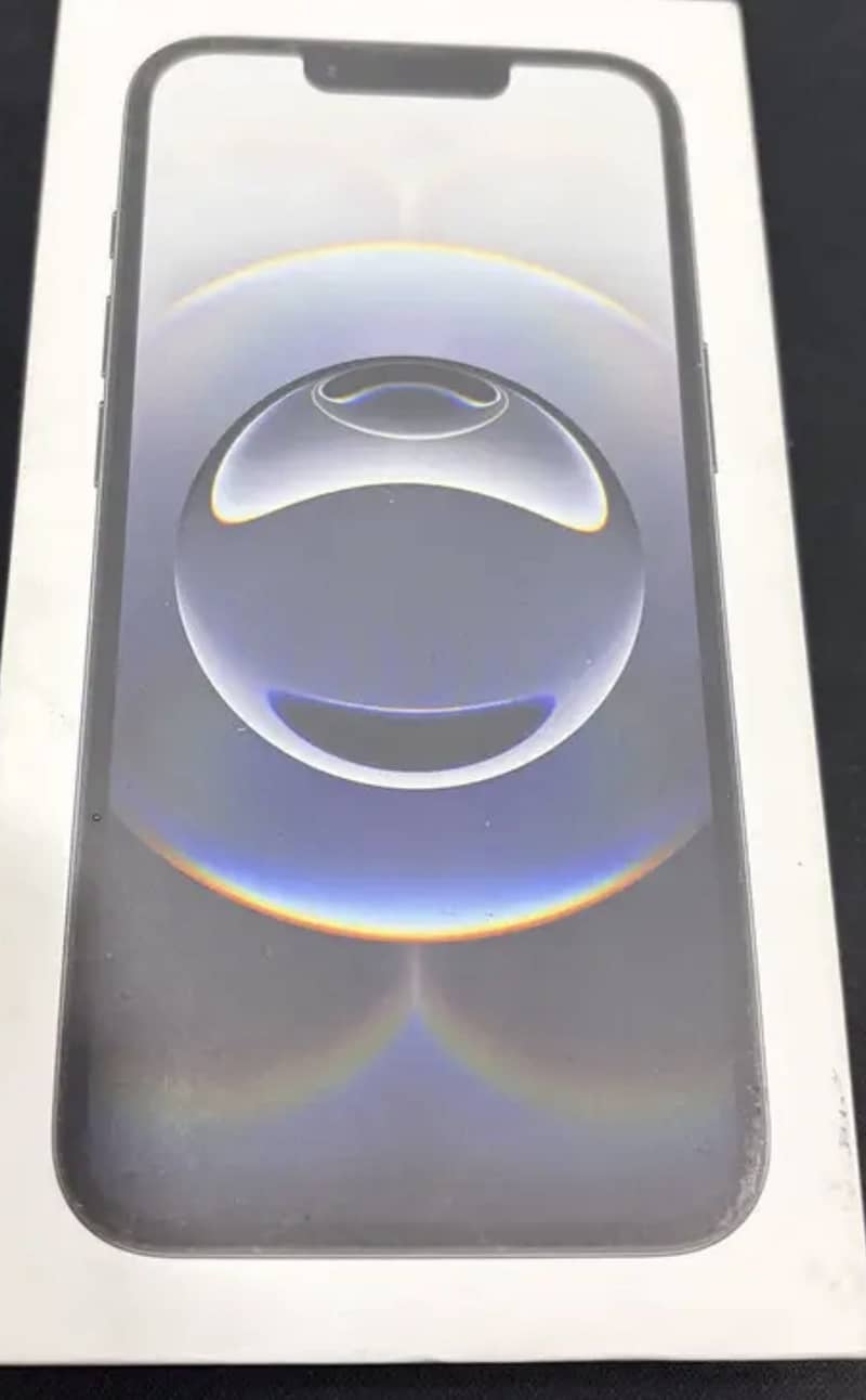 Apple iPhone 16e 6
