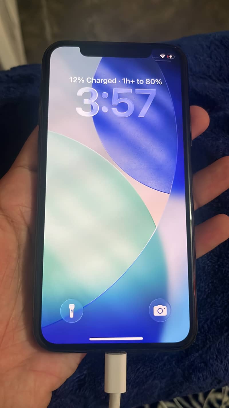 Apple iPhone 11 0