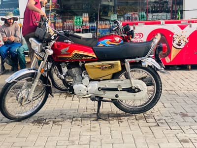 Honda 125 gold edition
