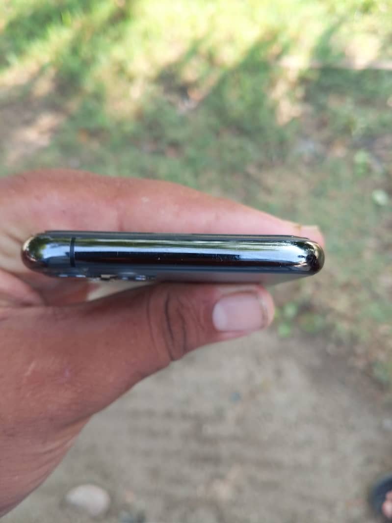 Apple iPhone 11 2