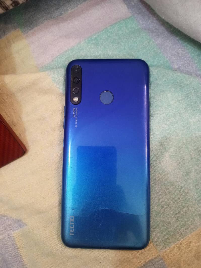 Tecno Spark 4 0