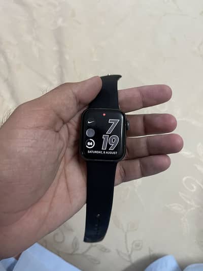Apple Watch SE