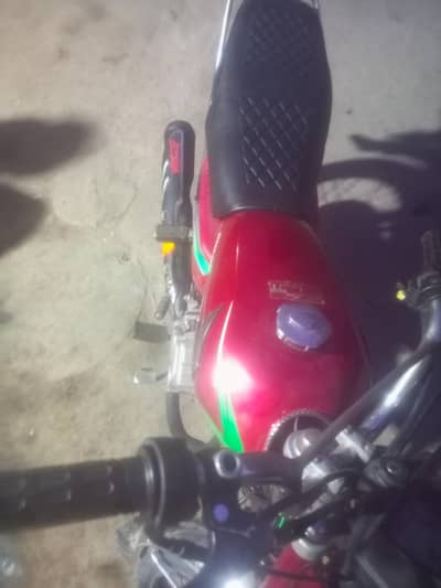 Fresh look Honda CG125