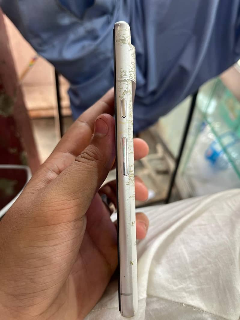Google Pixel 7 3