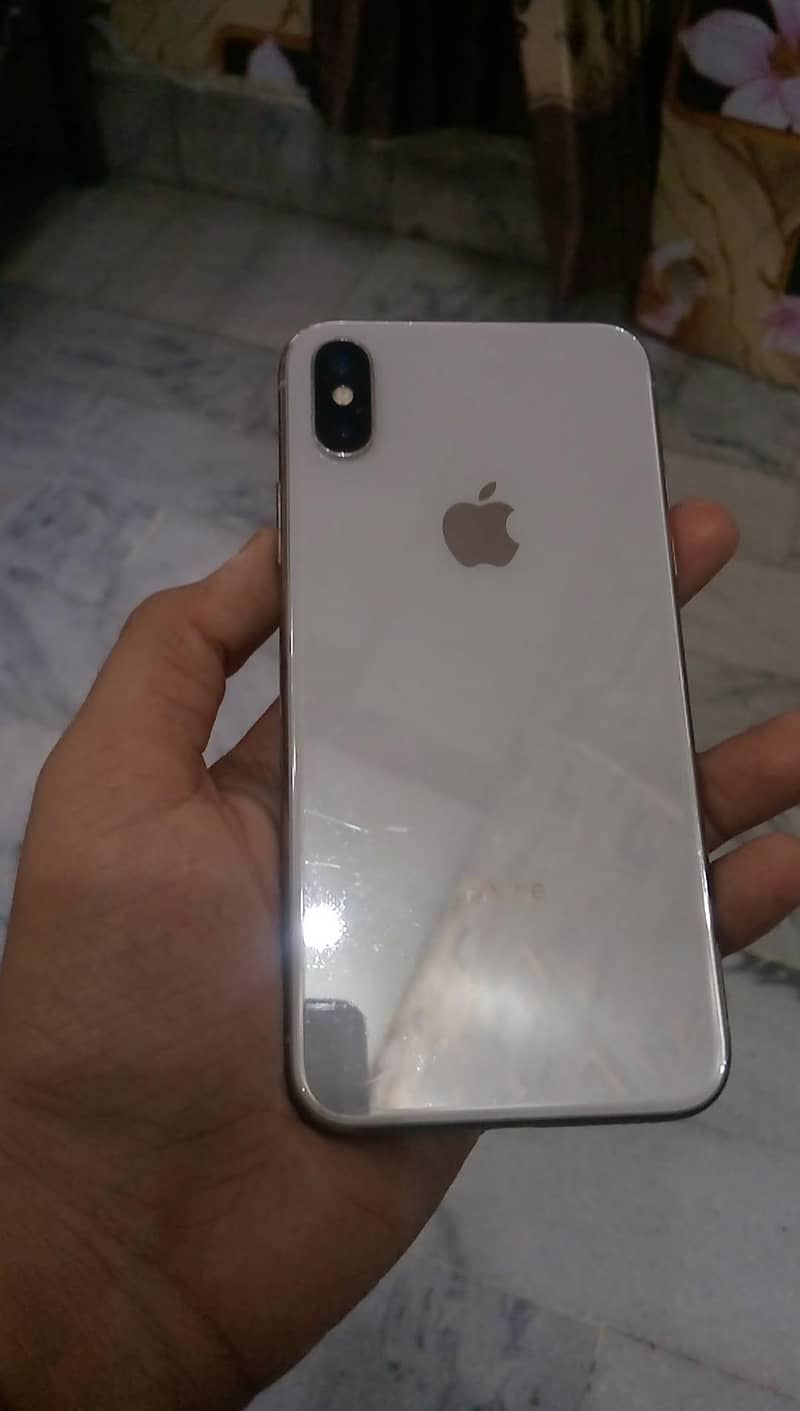 Apple iPhone X 5