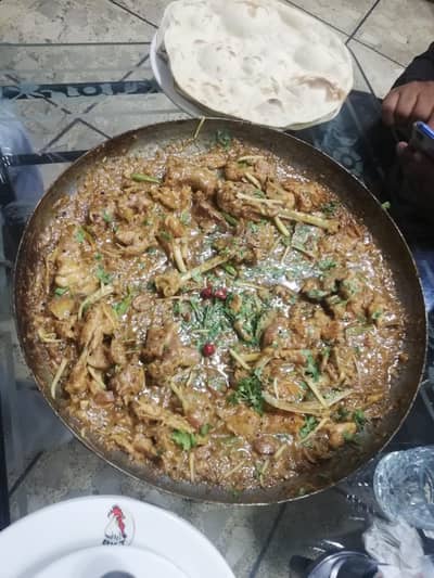 Professional Cook/ chef is required for small family