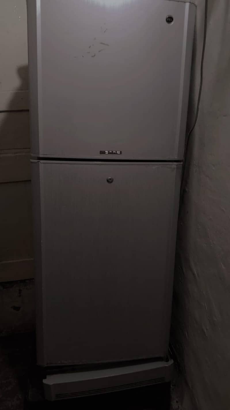 fridge 0