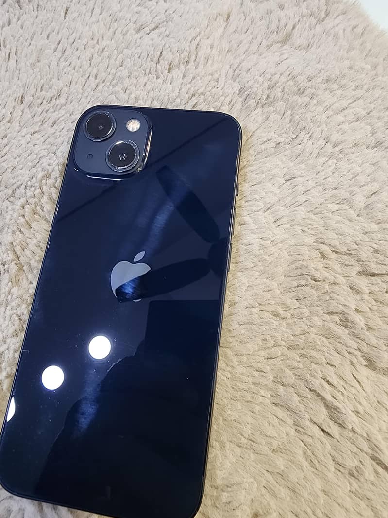 Apple iPhone 13 0