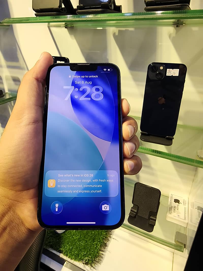 Apple iPhone 13 3