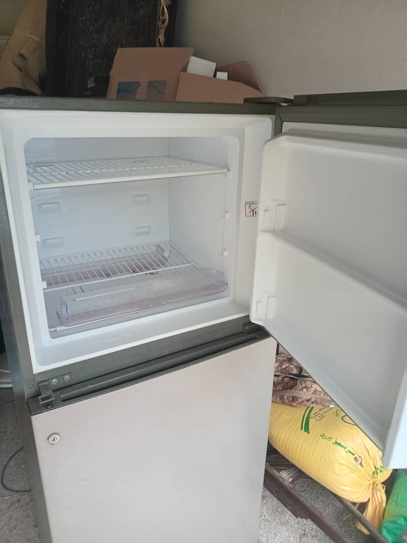 Dawlance, condition 8/10 2