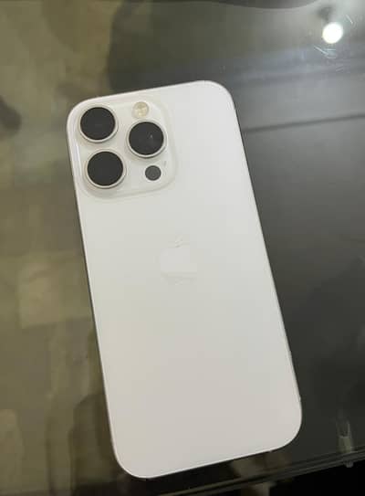 Apple iPhone 16 Pro