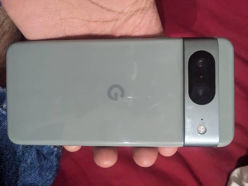 Google Pixel 8 2