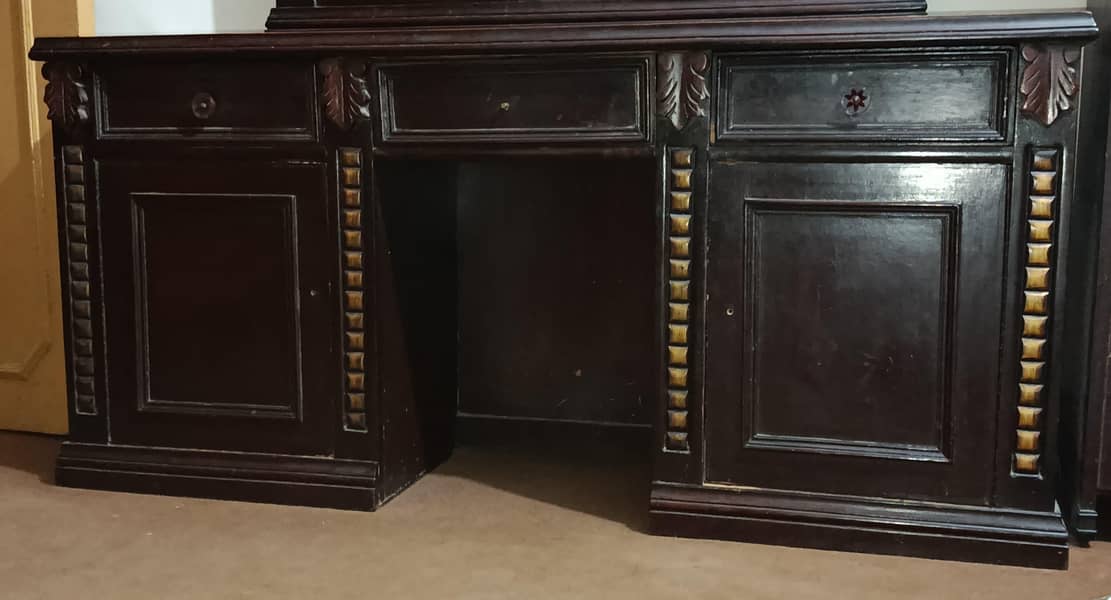 dressing table 1