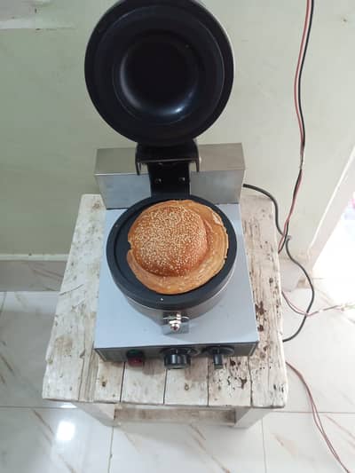 UFO burger machine