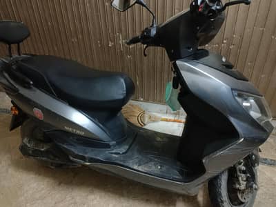 metro Scooty