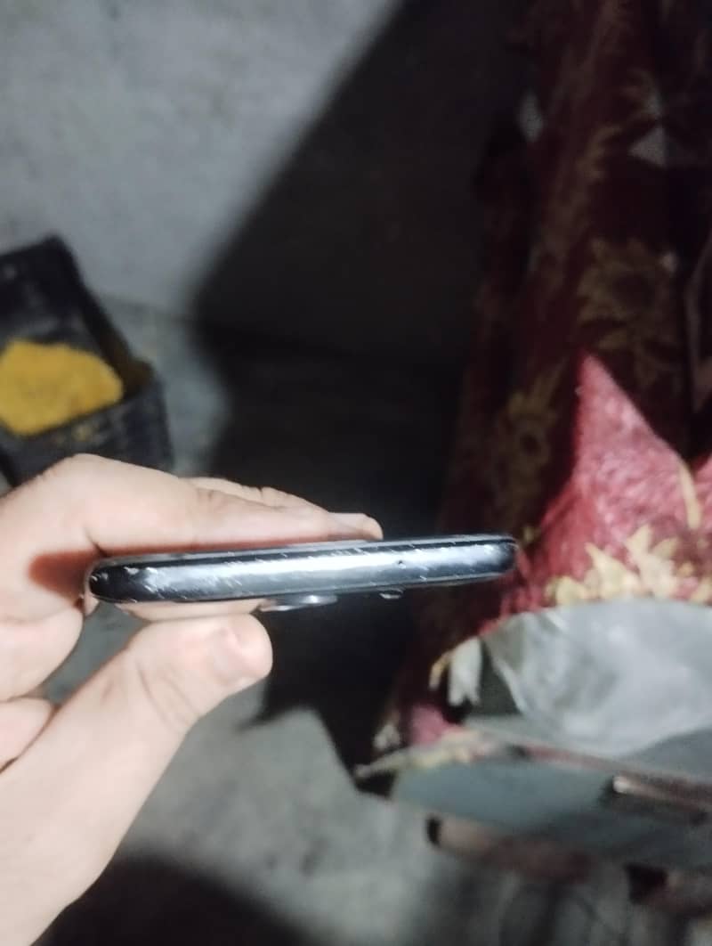 One Plus 6T 3