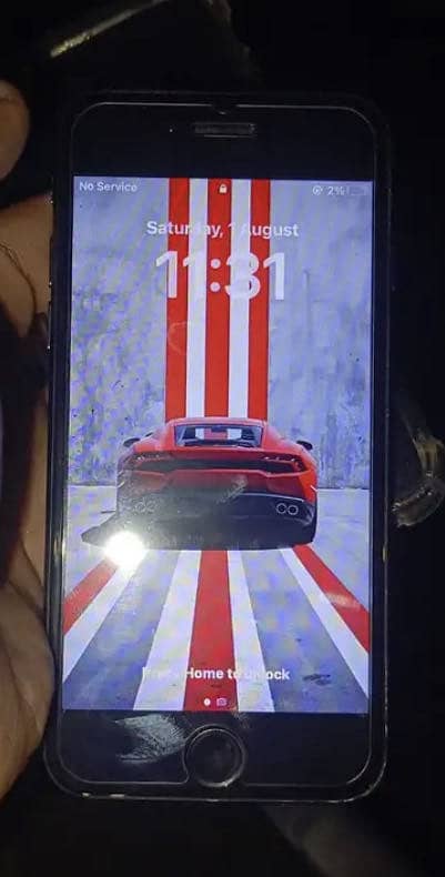 Apple iPhone 8 1