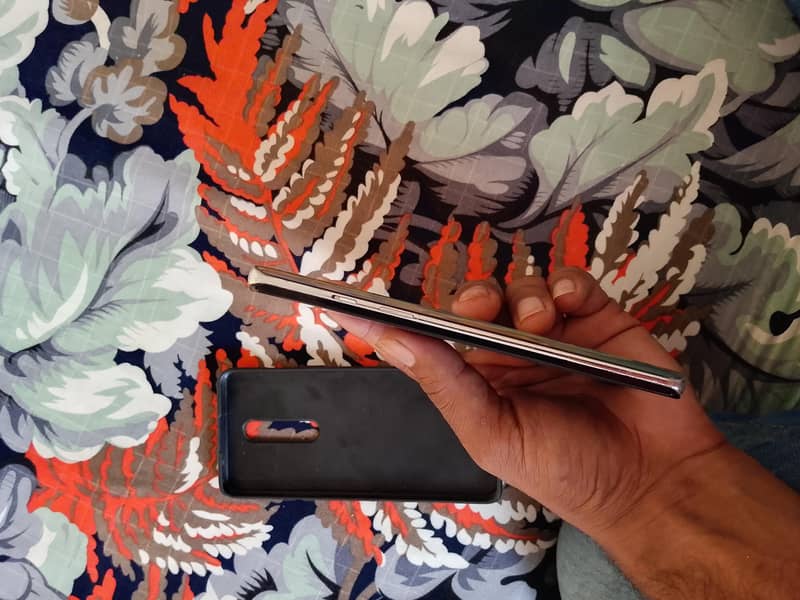 One Plus 8 4