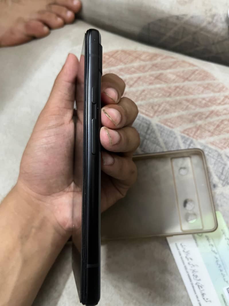 Google Pixel 6a 4