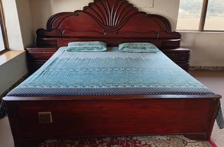 Pure Wood Bed in very great condition