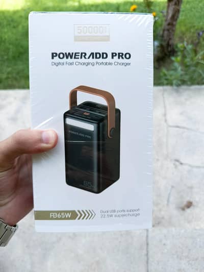 50,000Mah 65W Super fast powerbank Lapptop chargable