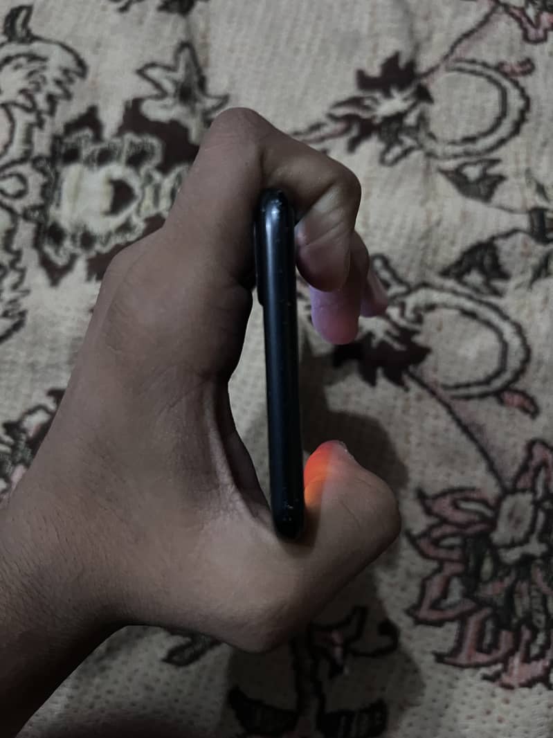 Apple iPhone 7 Plus 4