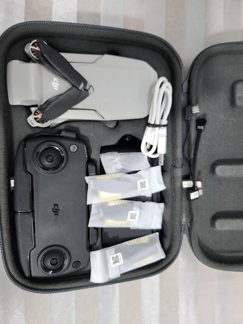 DJI Mavic mini combo 0