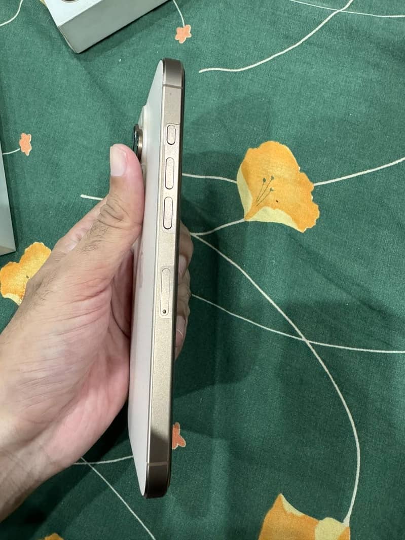 Iphone 16 Pro Max 2
