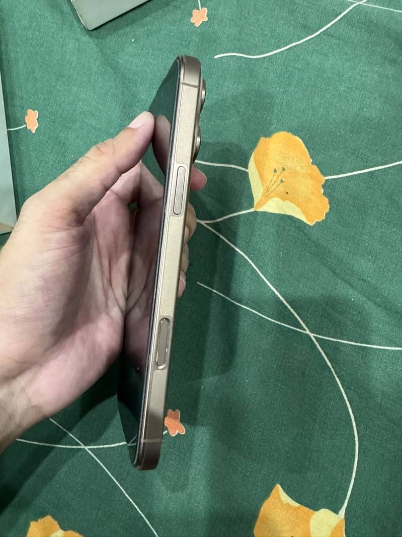 Iphone 16 Pro Max 5