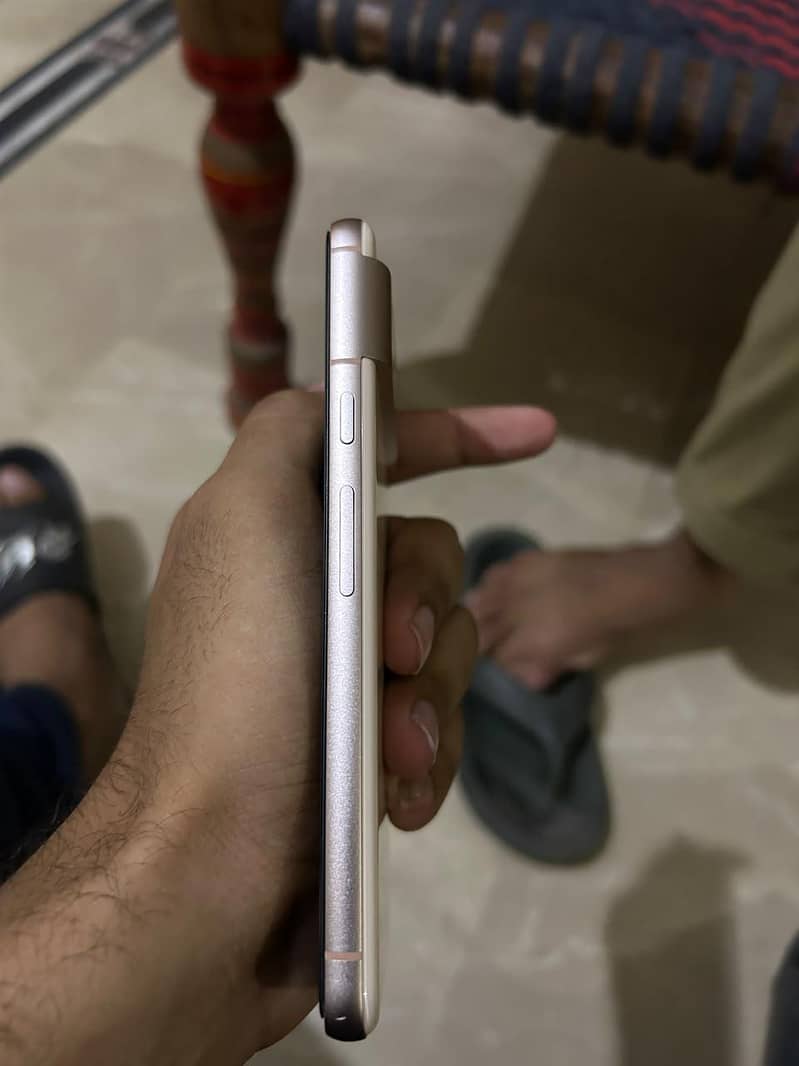 Google Pixel 8 1