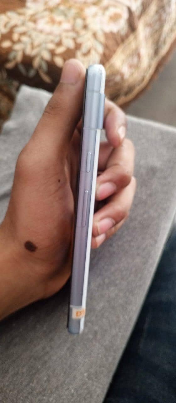 Google Pixel 7a 1